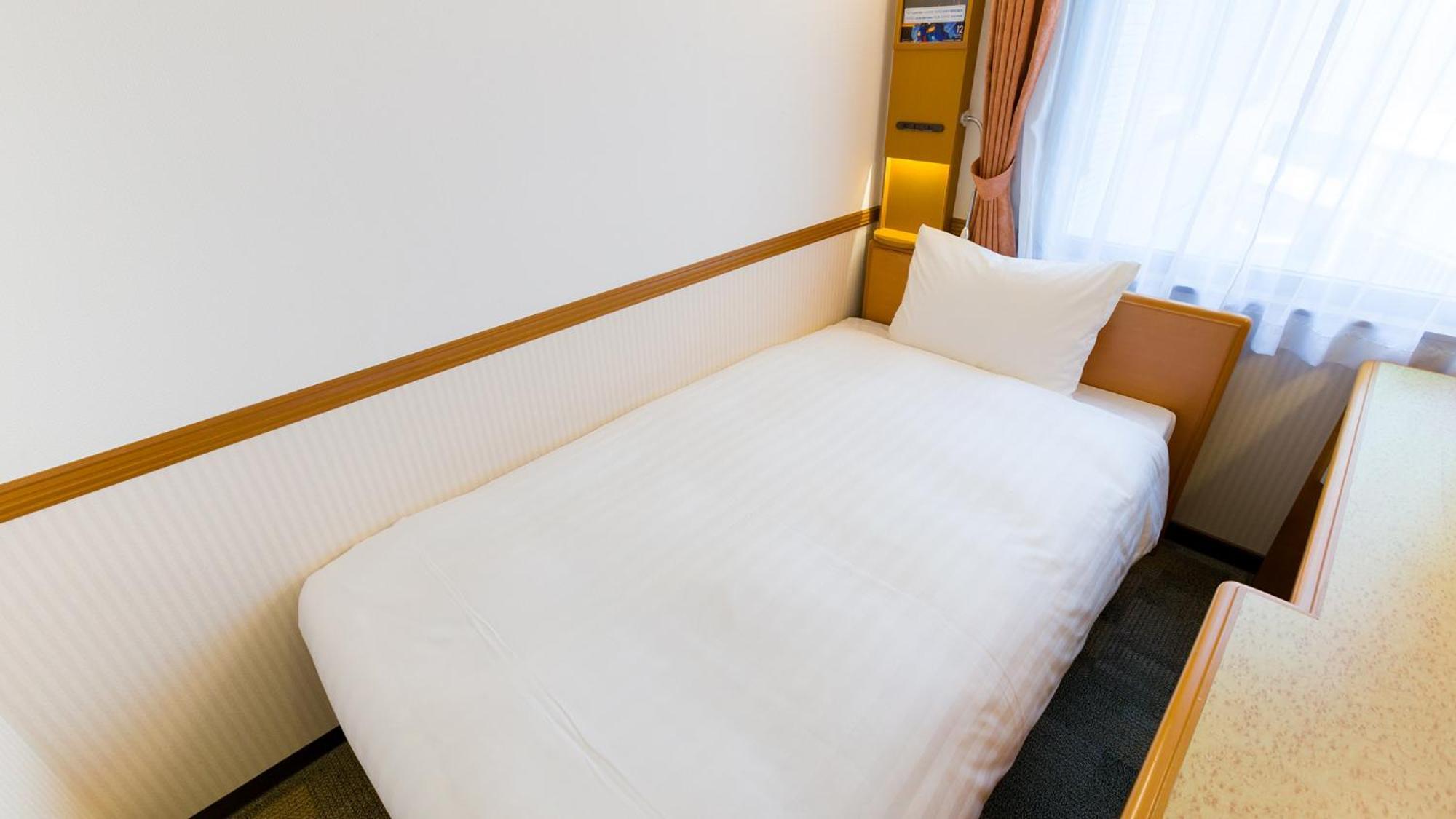 Toyoko Inn Shin-Yokohama Ekimae Honkan Δωμάτιο φωτογραφία